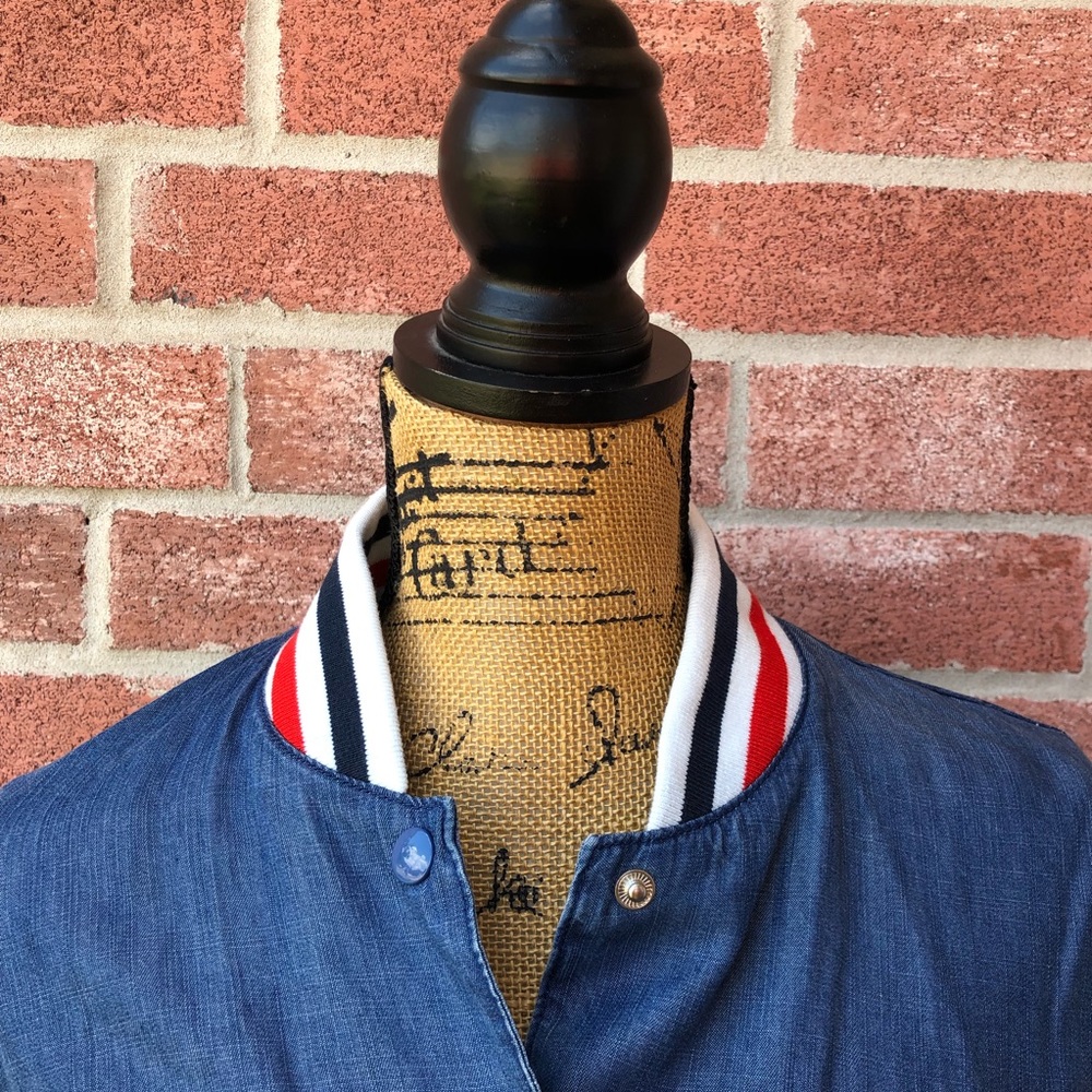 💋2/$30💋
Denim bomber jacket - Picture 3 of 6